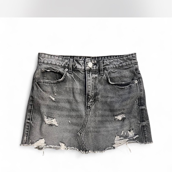 Zara - Denim Mini Skirt - Picture 3 of 5